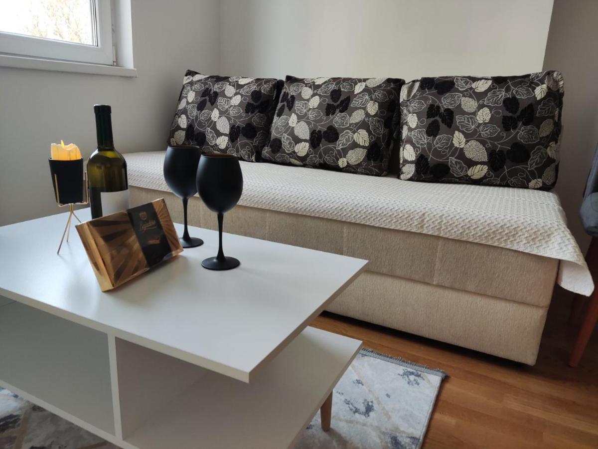 Sarah - City Apartment Скопье Экстерьер фото
