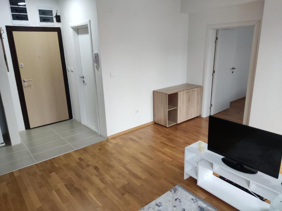 Sarah - City Apartment Скопье Экстерьер фото